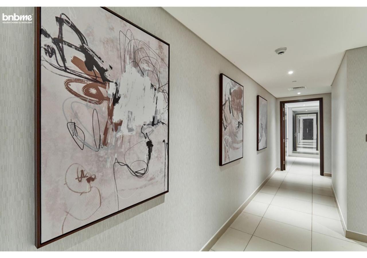 Bnbme - Boulevard Heights Apartment Dubai Bagian luar foto