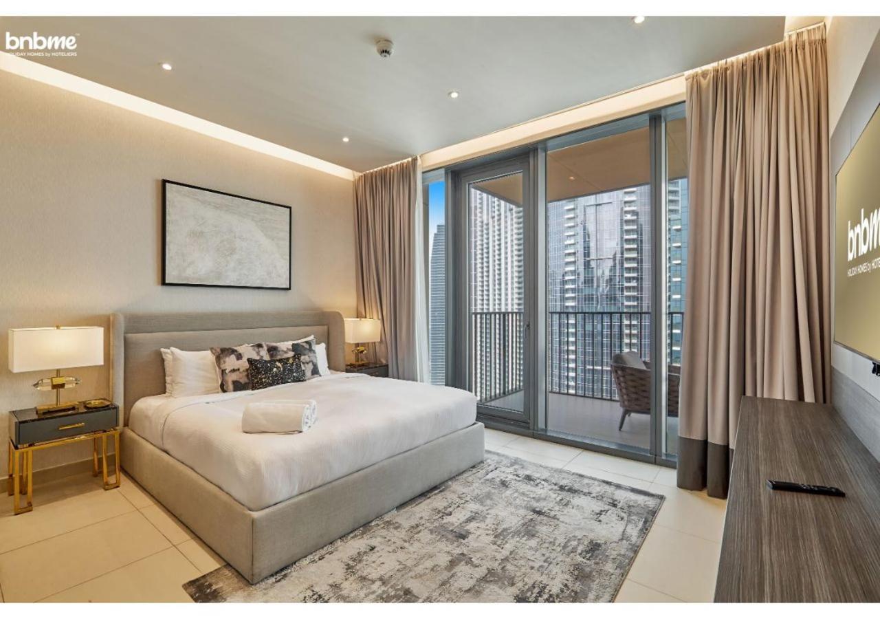 Bnbme - Boulevard Heights Apartment Dubai Bagian luar foto