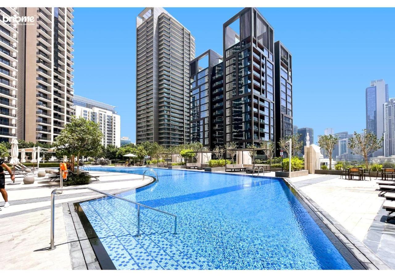 Bnbme - Boulevard Heights Apartment Dubai Bagian luar foto